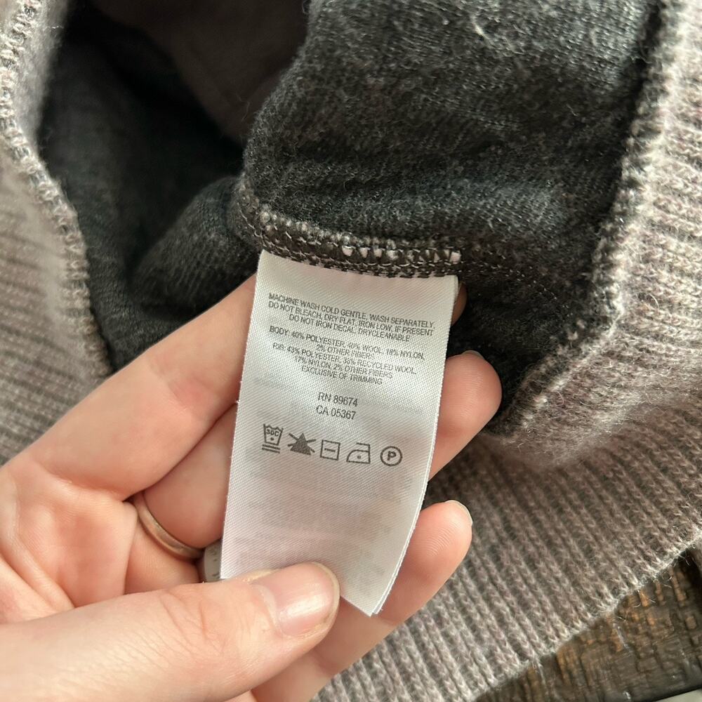 Mountain Hardwear Women’s Small Sarafin Long Sleeve Bomber Sweater Jacket Wool - Picture 4 of 15